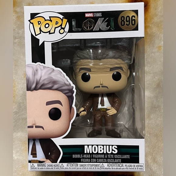 Funko Pops! Marvel Studios Loki - Mobius bobble-head #896 - Picture 1 of 3